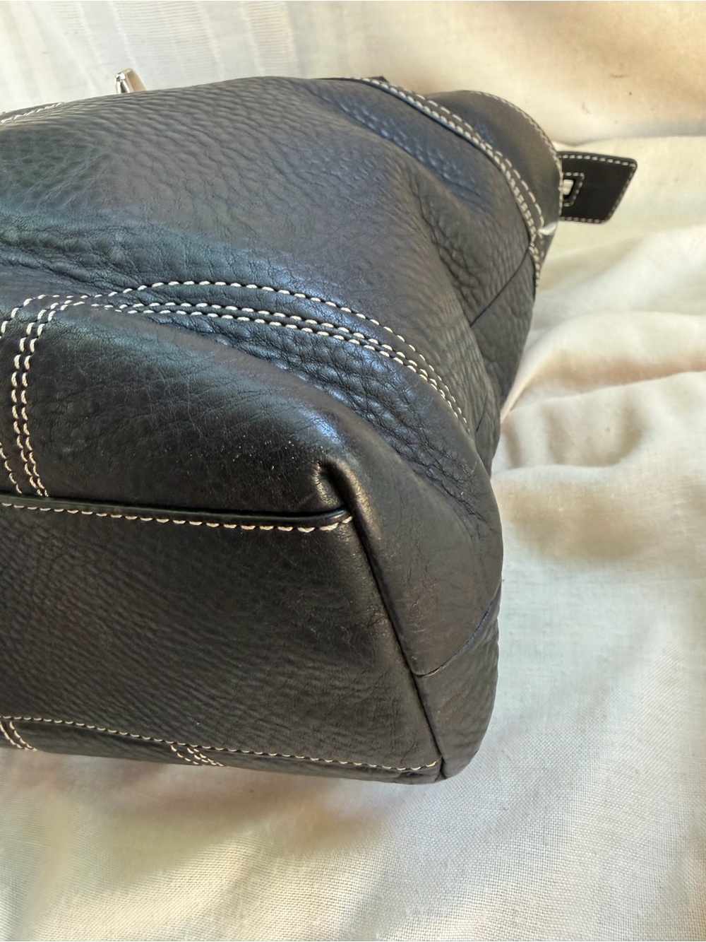 Coach Hampton Tote - Picture 9 of 15